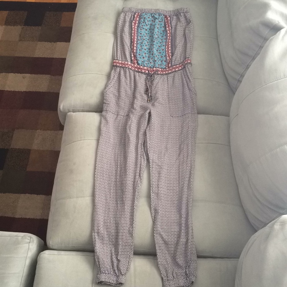 Aeropostale sleeveless jumpsuit